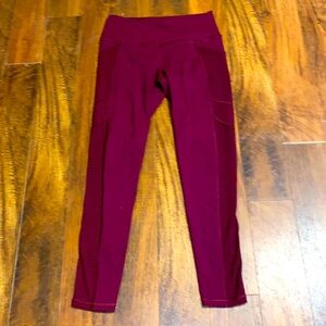 Victoria's Secret Sport Women's Medium Maroon Leggings 26" Inseam With Pockets